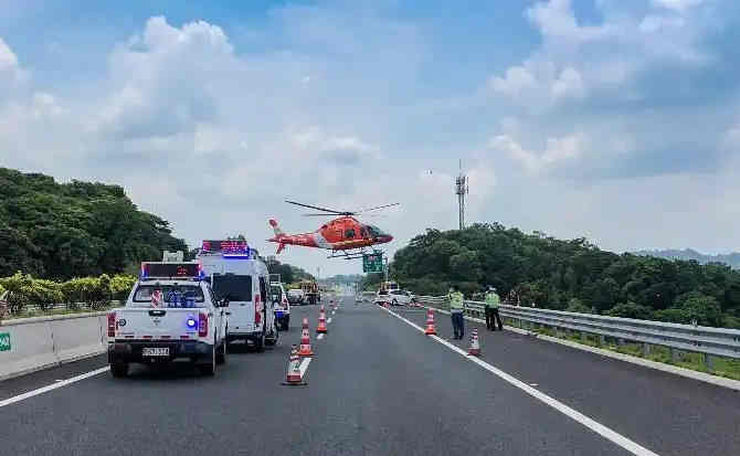 柳北区高速公路汽车救援案例