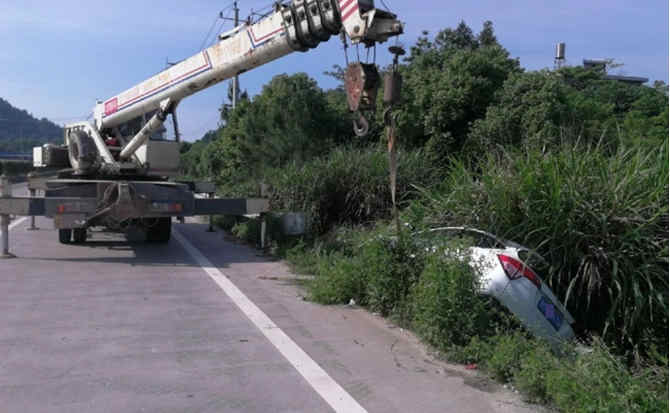柳北区重载吊车救援